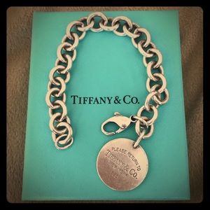 Tiffany &Co Oval Tag Charm Bracelet